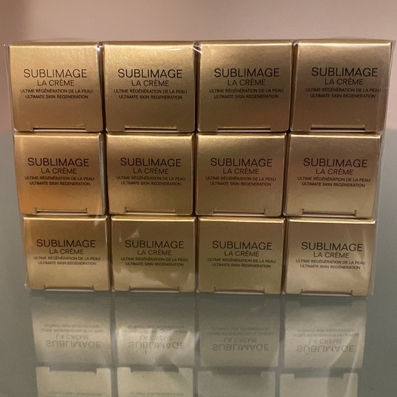 NEW Auth CHANEL
SUBLIMAGE LA CRÈME TEXTURE SUPRÊME ULTIMATE CREAM 12 x5 ml=60 ml - Picture 2 of 5